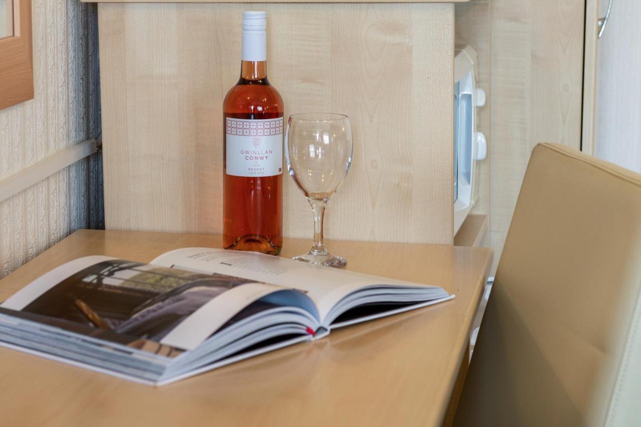 Estuary Lodge Motel B&B Talsarnau エクステリア 写真