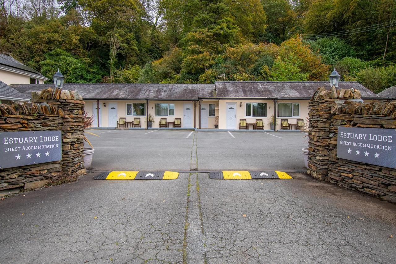 Estuary Lodge Motel B&B Talsarnau エクステリア 写真