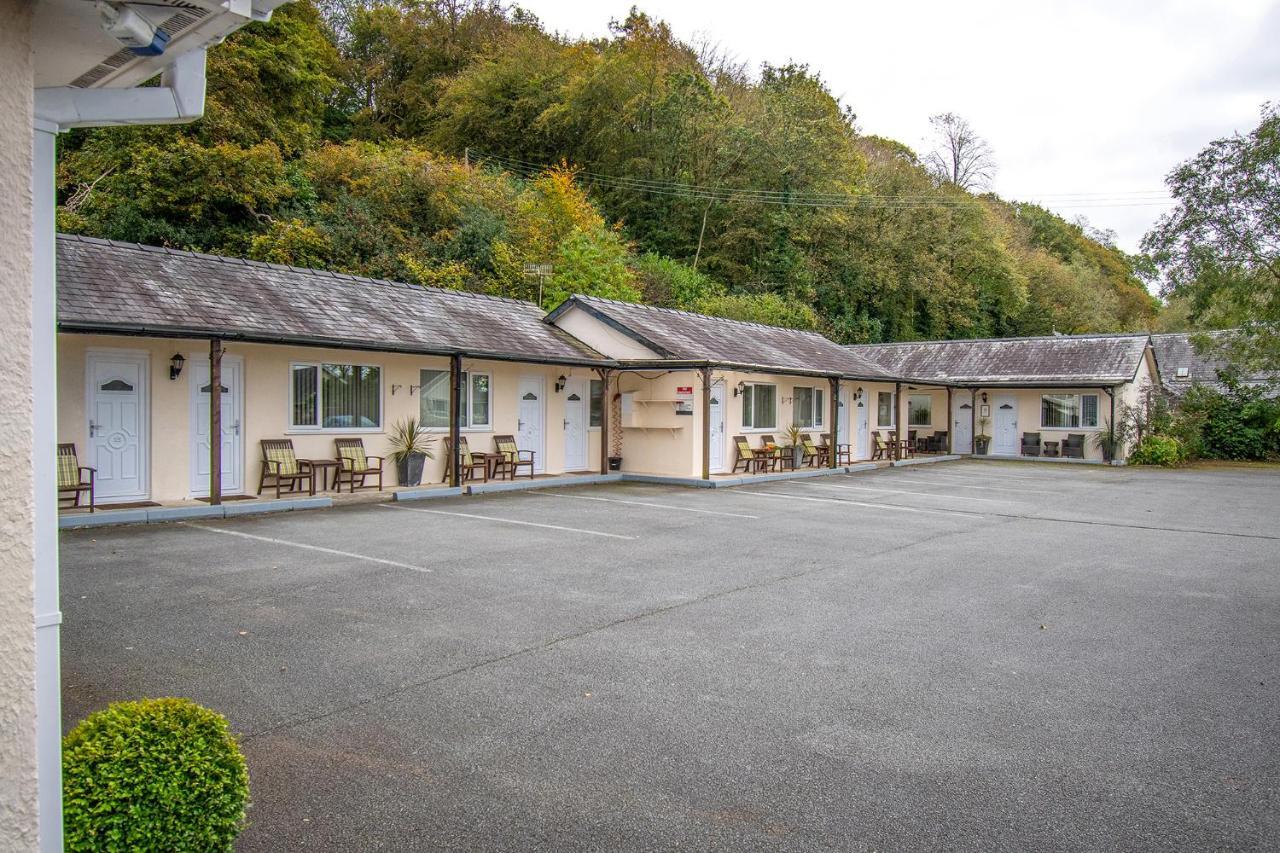 Estuary Lodge Motel B&B Talsarnau エクステリア 写真